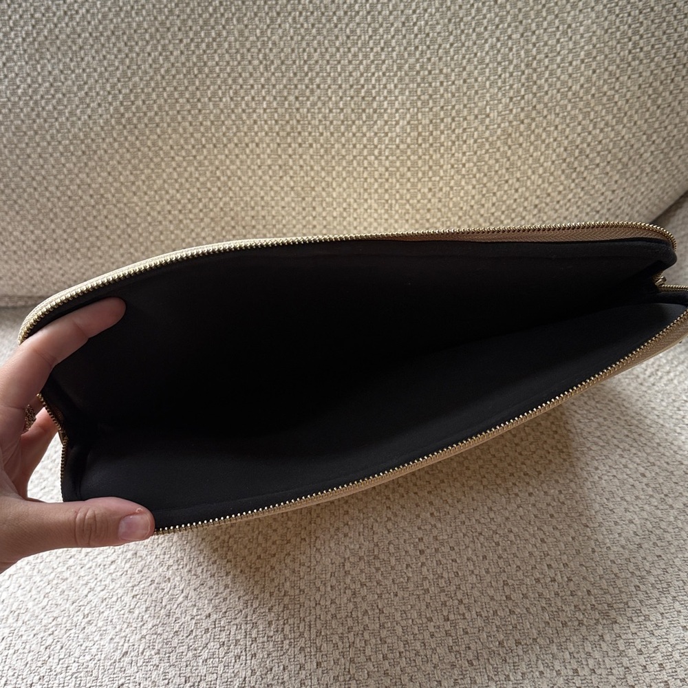 Kate Spade Leather Laptop Case - Picture 3 of 5